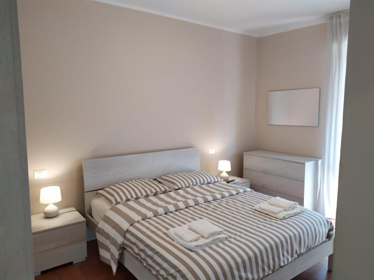 Beach House, 300 M Dal Mare, Marina Di Massa Exterior foto